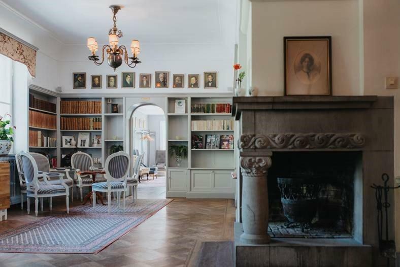 Balingsholm Hotel Huddinge Ngoại thất bức ảnh